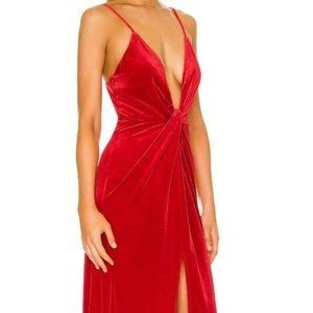 Superdown Aurora Deep V Maxi Dress - Med